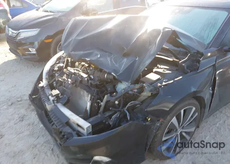 2019 Nissan Altima 2.5 Platinum z USA, uszkodzony, nr VIN 1N4BL4FV6KC105661